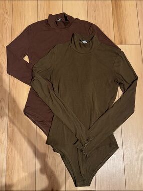 Set of 2 Cider Olive Green/Brown Long Sleeve Ribbed Turtleneck Bodysuit Size XS